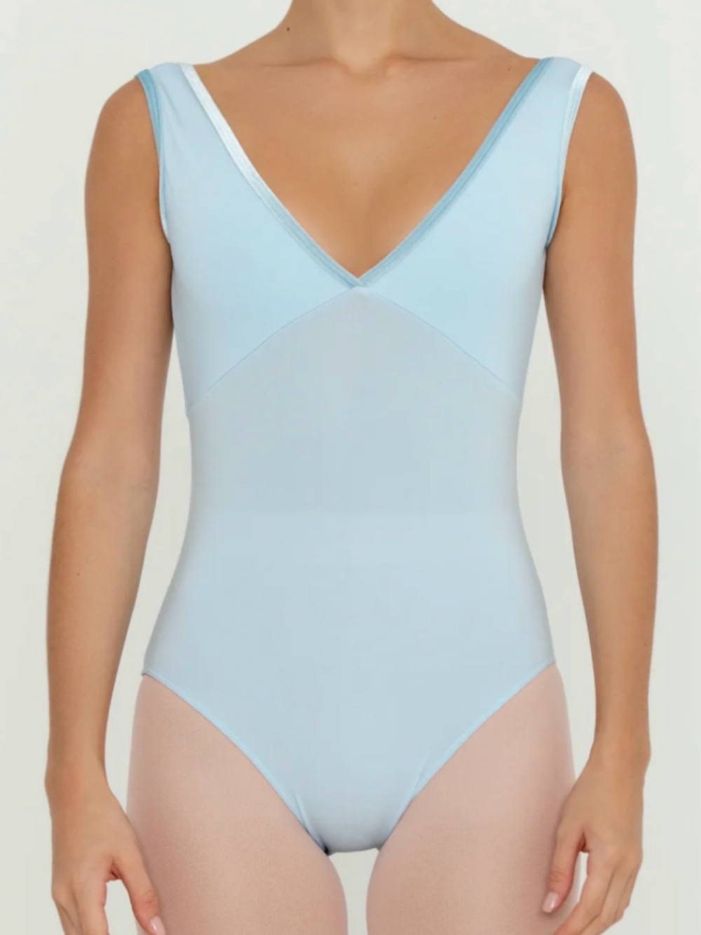 Bullet Pointe NWT Powder Blue with Velvet Trim